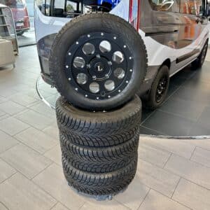 Aluräder Loder Klassik-B 8x17" / Allwetter-Reifen 235/60R17 (Transit Custom V362) 8030106