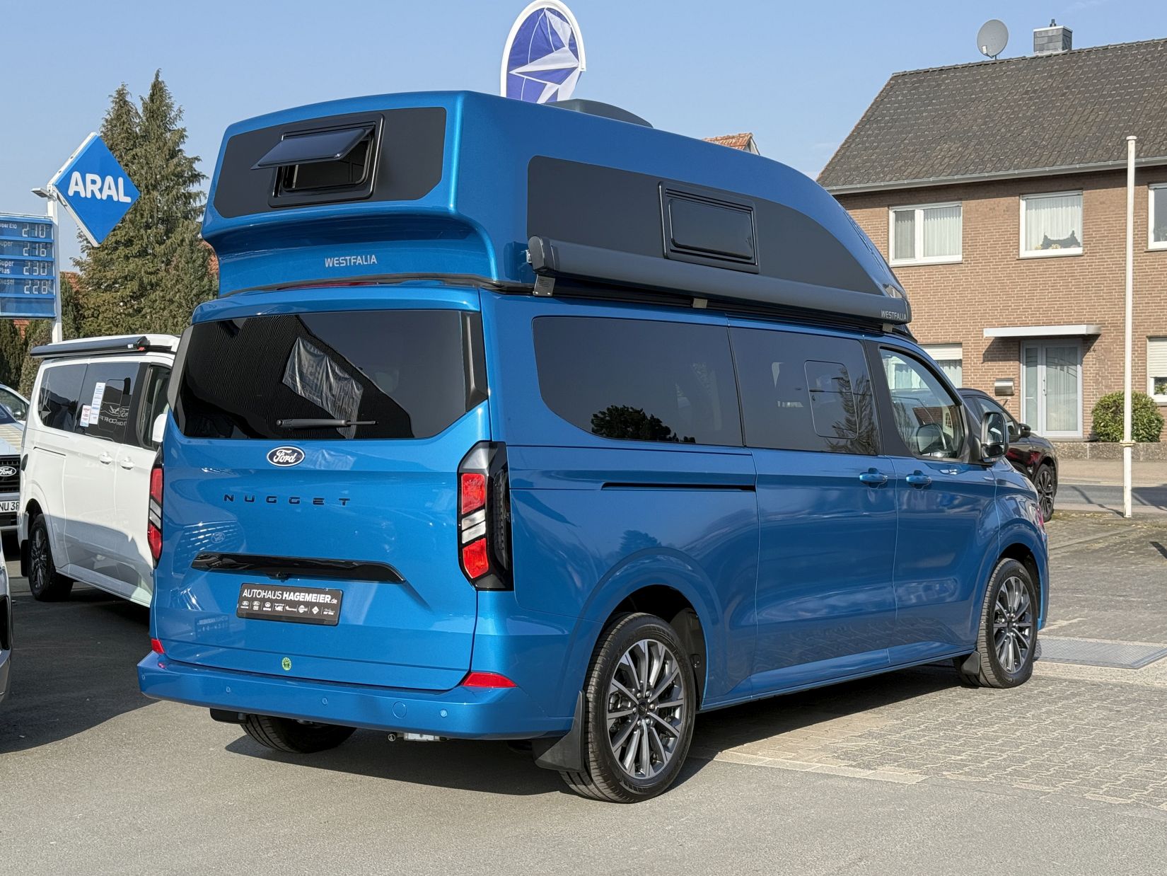 Ford Nugget L2 visoki krov 4 Nugget Store L2 Visoki krovni klizni stol 04